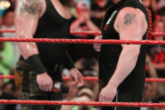 RAW (8)